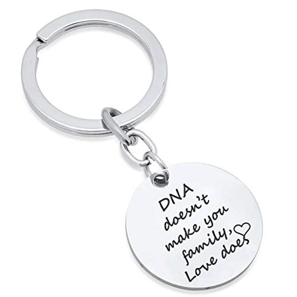 Portachiavi Per Matrigna - Inciso 'DNA Doesn't Make You Family Love Does' - Regalo Affettuoso