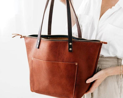 Leather shoulder bag for women