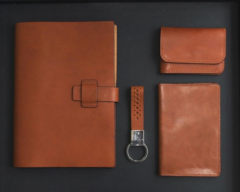 Leather Gift Set - corporate gift - business gift - Boston Creative Company