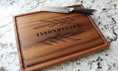 Cutting Board Wedding Favors | Customised Gift For Couples - BOSTON CREATIVE COMPANY